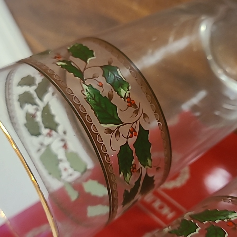 Holiday Themed Glass Tumblers with Holly Design - Picture 3 of 4
